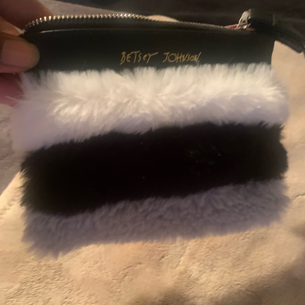 Black, grey& white Betsy Johnson wristlet